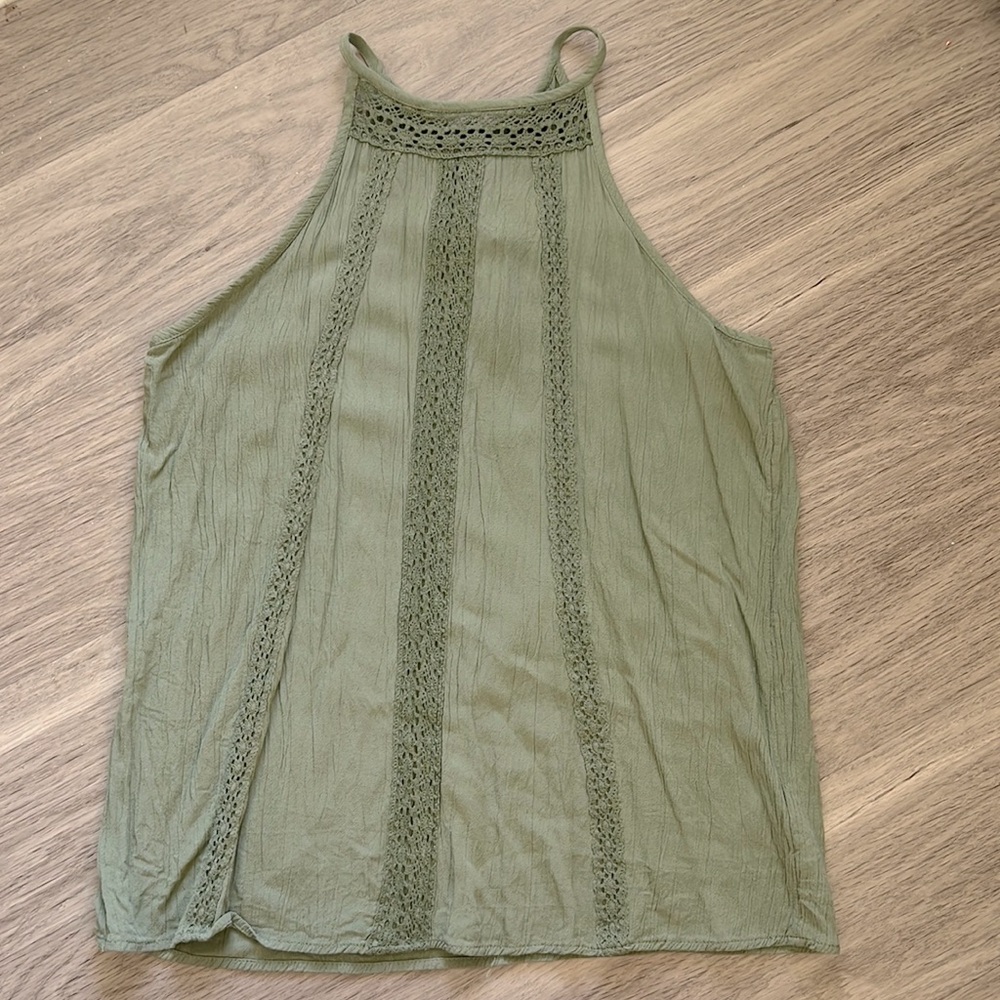 Mudd Olive green cotton/rayon blouse. Size:M. Gently Used.